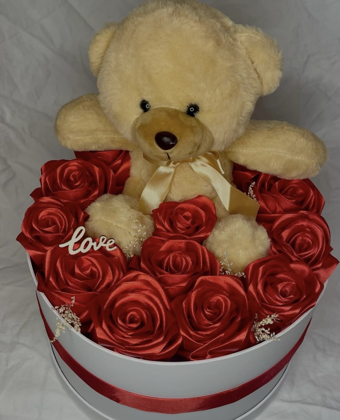 Caixa de Rosas com Ursinho